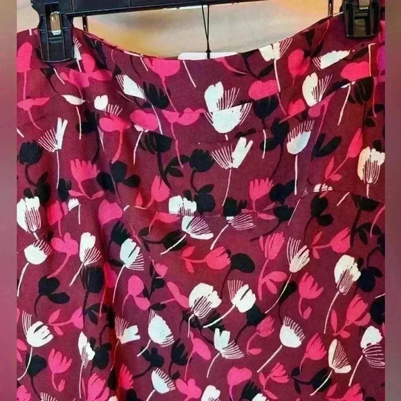 NWT Cabi Corsage skirt - Picture 4 of 5